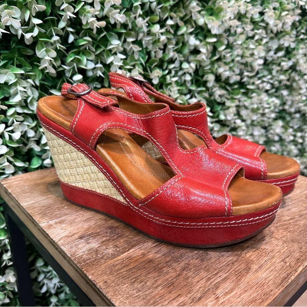 Naya Eternal red leather and woven rattan wedges size 10 in VGUC